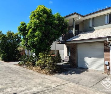 Townhouse in Bridgeman Downs - Photo 6