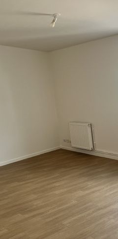 Location Appartement 2 pièces 47 m² La Châtre - Photo 1