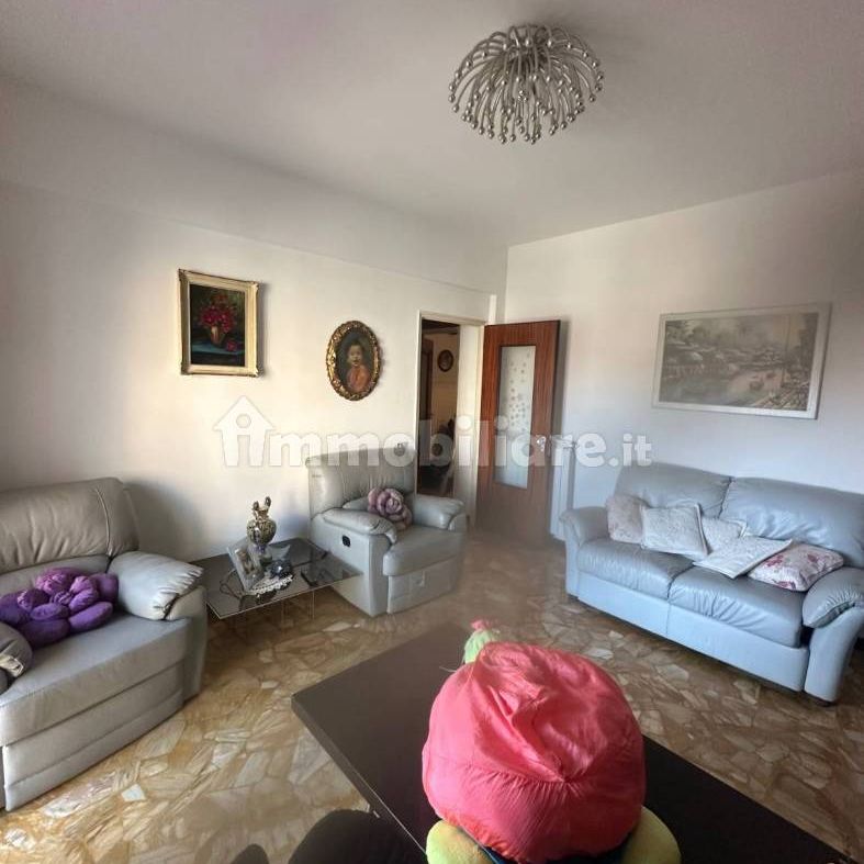 Trilocale via Aurelia 1, Centro, San Bartolomeo al Mare - Photo 1