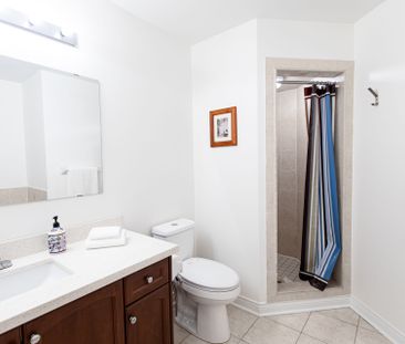 For Lease - 4 Old Orchard Crescent, Richmond Hill, Ontario - Photo 4