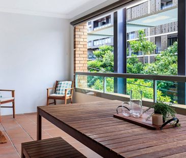 33, Helen Street, QLD, Teneriffe - Photo 2
