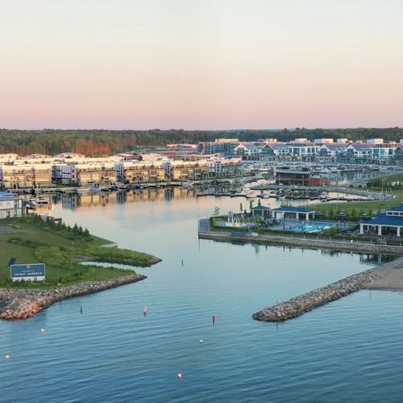 For Lease - 333 Sunseeker Avenue Unit# 121, Innisfil, Ontario - Photo 3