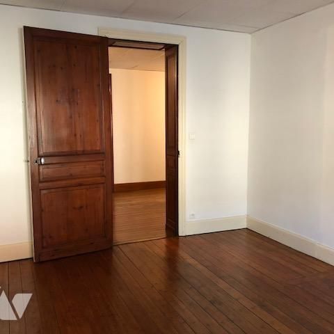 Location appartement à Saint-Amand-les-Eaux - Photo 1