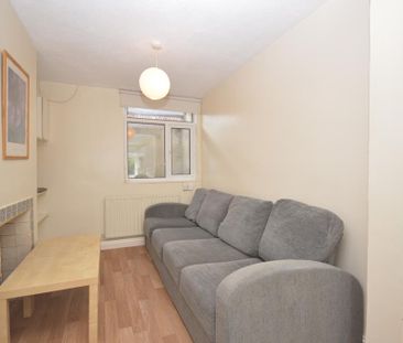 4 bedroom terraced house to rent - Photo 1