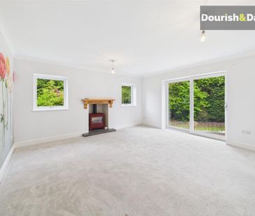 3 bedroom detached bungalow to rent - Photo 2