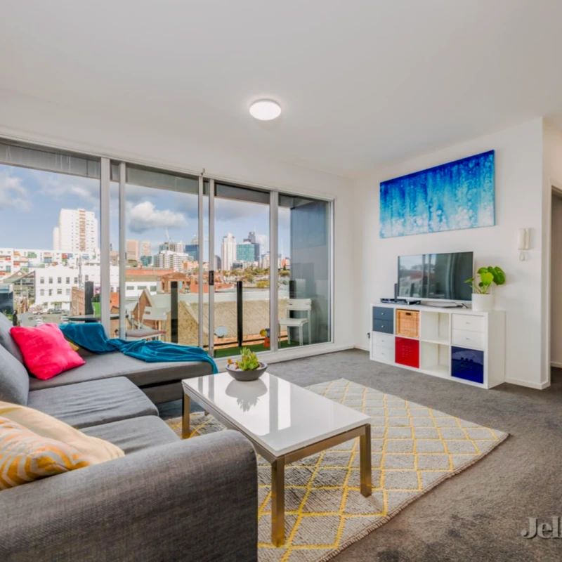 2 Bed, 1 Bath - Photo 1