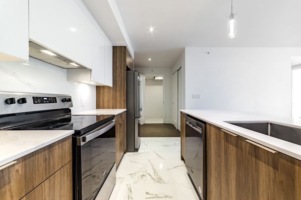 Condo for rent, Pointe-Claire - Photo 1