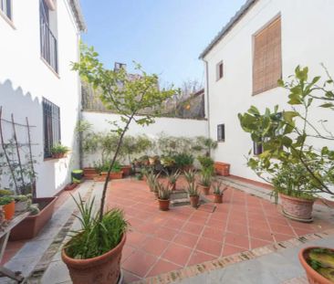 Granada - Photo 1