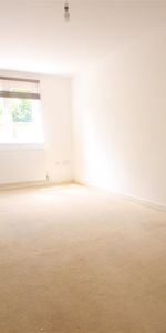 1 bedroom Apartment to let - Photo 3