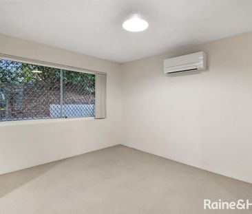 Low- Maintenance Living - Just moments from the University and Shops! - Photo 2