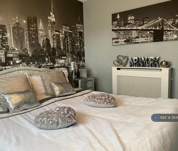 3 bedroom terraced house to rent - Photo 4