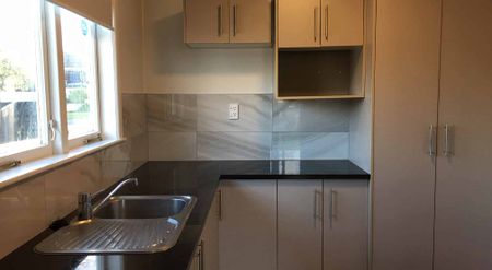 3 Bed 1 Bath - Heart of Manurewa - Photo 3