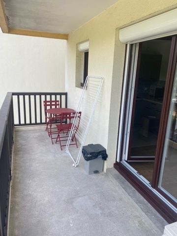 Location Appartement 1 pièce Meublé 32m² LA MOTTE SERVOLEX 73290 - Photo 2