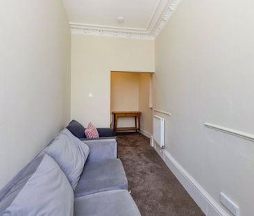 3 bedroom apartment to rent - Photo 1