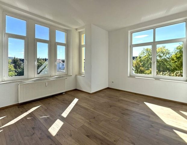 105m² mit Balkon - Stadtteil Seehaus in Plauen zur Miete - Bad Fenster und Badewanne - Altbauwohnung - Photo 1
