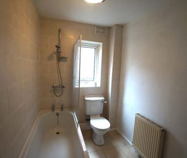 2 bedroom ground floor flat to rent - Photo 4