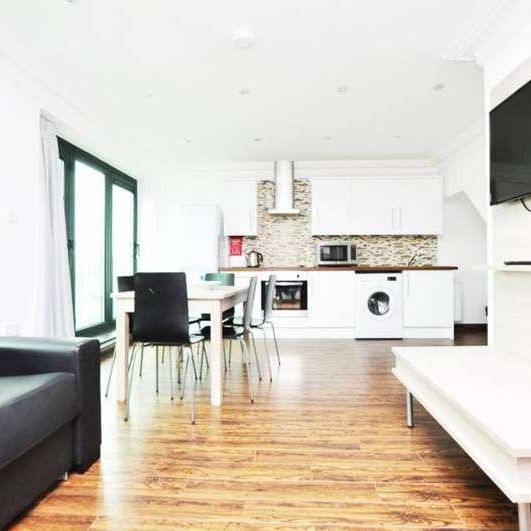 Commercial Road, London, E1 - Photo 1