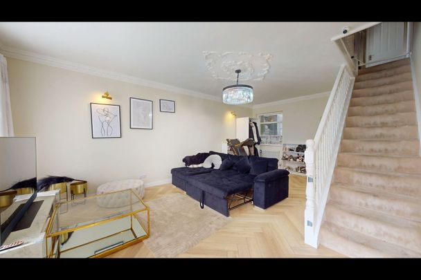 Room in a Shared House, Avenons Road, E13 - Photo 1