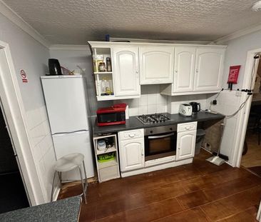 Room in a Shared Flat, Ranelagh Road, NW10 - Photo 5