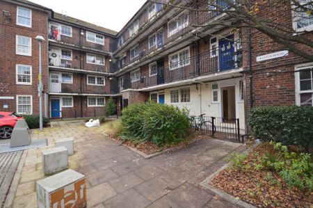 1 bedroom in a flat share to rent - Photo 5