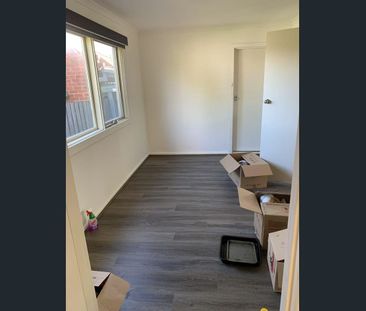 One bedroom unit for rent with its own kitchen and bathroom - Photo 5