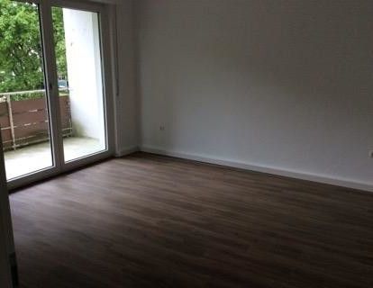 Schöne, Modernisierte 2 Zimmer Wohnung! - Foto 1