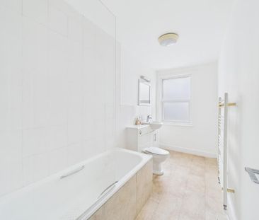 3 bedroom terraced house to rent - Photo 6