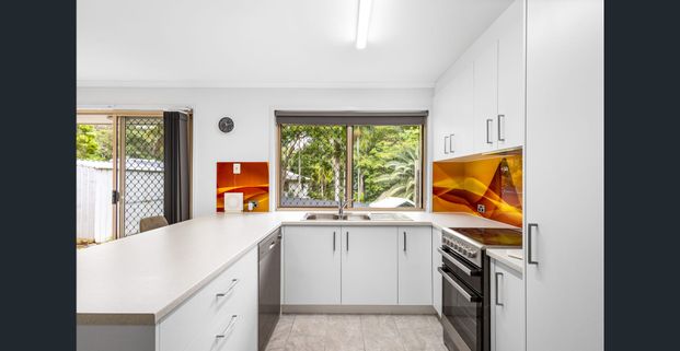Renovated Comfort in the Heart of Buderim - Photo 1