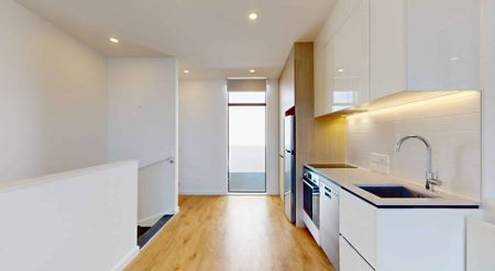 Modern Studio Living in the Heart of Wellington - Photo 3