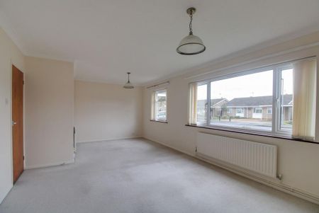 3 bedroom detached bungalow to rent - Photo 3