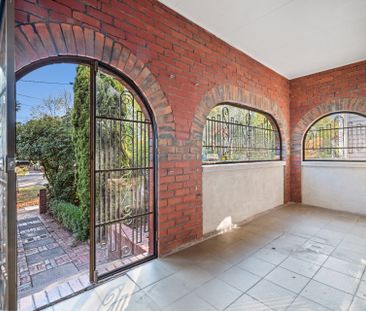 506A Lydiard Street North, Soldiers Hill - Photo 1