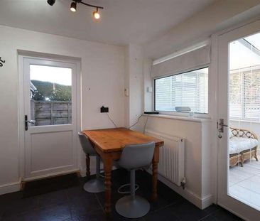 Birchinall Close, Macclesfield, SK11 - Photo 3