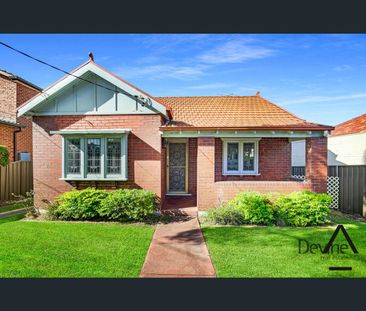 21 Warbrick Street, Concord, NSW 2137 - Photo 3