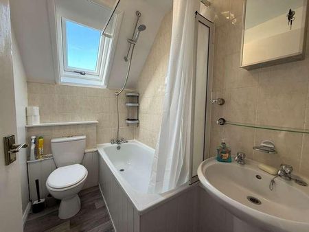 Hargood Close, Kenton, HA3 - Photo 4