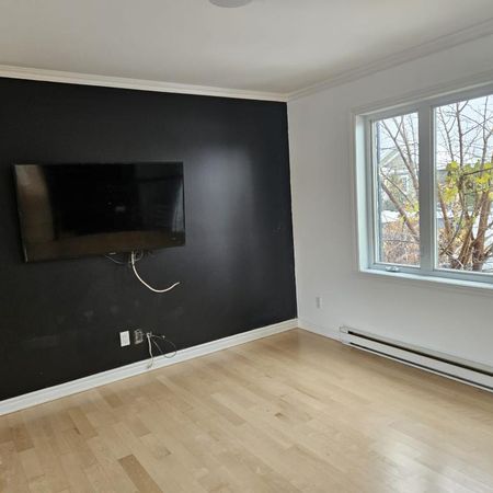 MAISON À LOUER - DISPONIBLE MAINTENANT - Photo 4