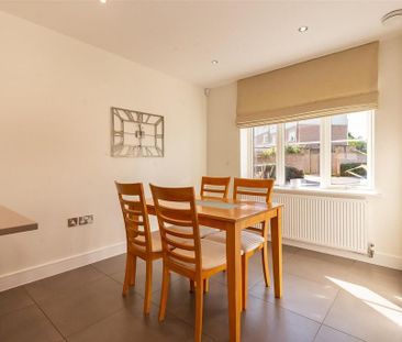 5 bedroom detached house to rent - Photo 4