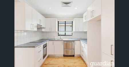 4 bedroom family home in prime location - Photo 2