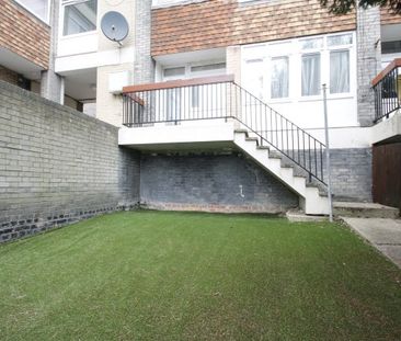 Hensford Gardens, Sydenham, SE26 - Photo 3