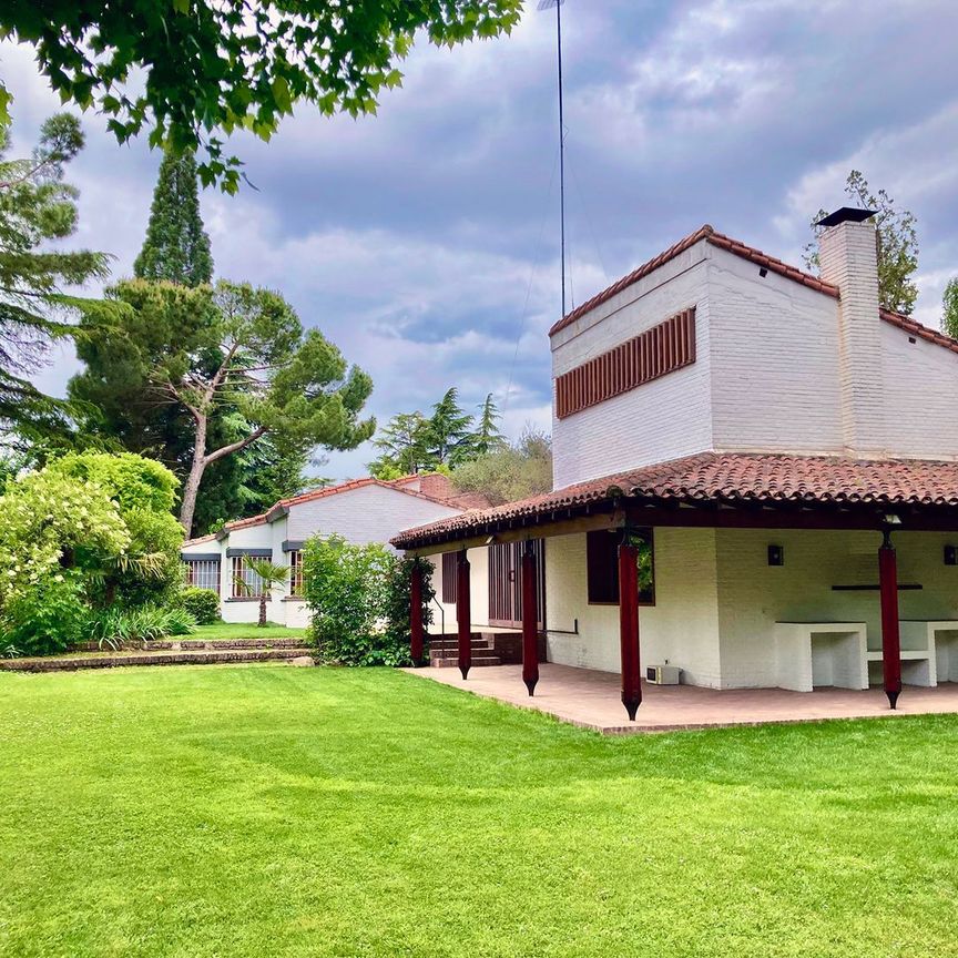 Alquiler de casa o chalet independiente en Calle de Guecho - Photo 1