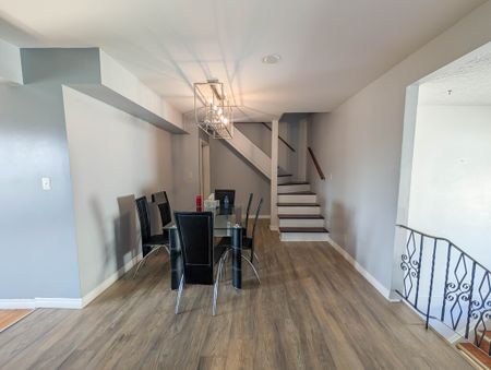 Private Rooms in Professional Shared Home – Great Location - Photo 4