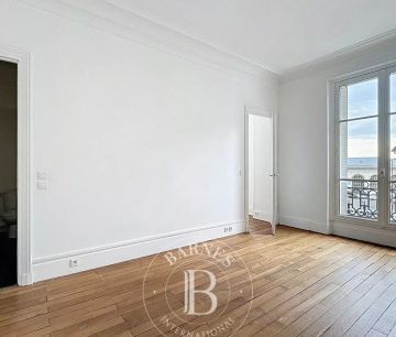 Appartement • Notre Dame - Photo 1