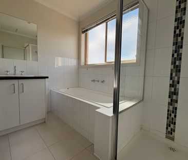 26 Zammit Lane, Hillside, Vic 3037 - Photo 6