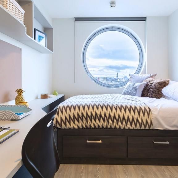 2 bedroom flat share to rent - Photo 1