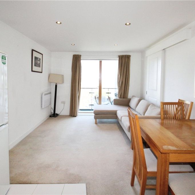 Durnsford Road, London, SW19 8GU - Photo 1