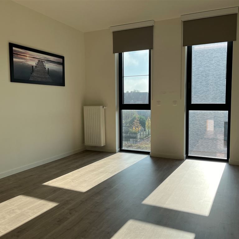 Modern appartement met 2 slaapkamers, gelegen in het centrum van Bree - Foto 1