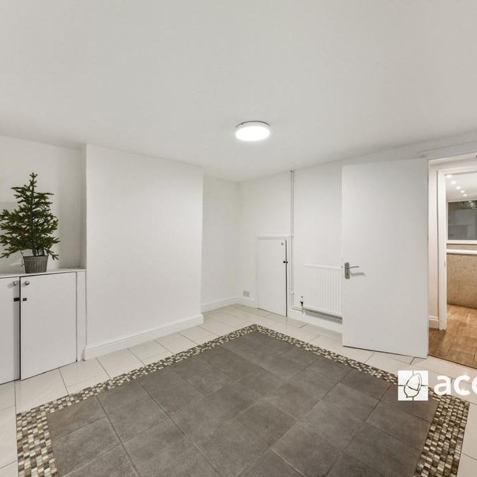 4 bedroom townhouse to rent - Photo 1