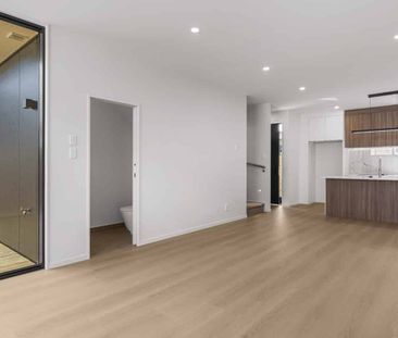 4C Roberts Rd, Te Atatu South - Photo 1