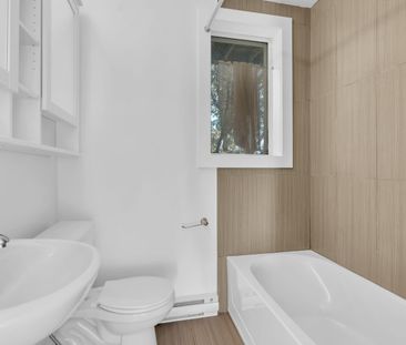 For Lease - 98 Church Street Unit# Unit B (Main), Kitchener, Ontario - Photo 3