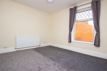 2 bedroom House To Let - Photo 5