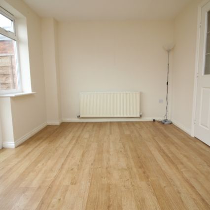 2 Bedroom Town House - Photo 1